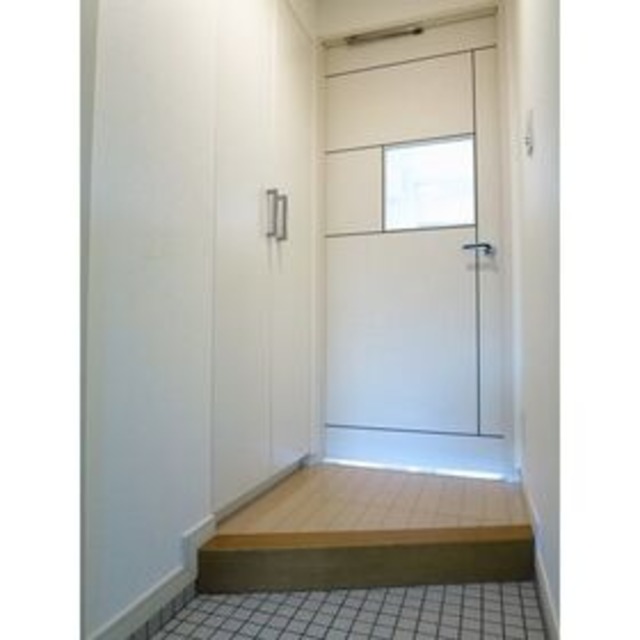 玄関　別部屋同仕様