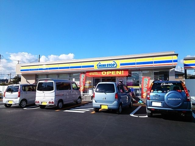 コンビニ　ミニストップ浜北於呂店（コンビニ）まで800m