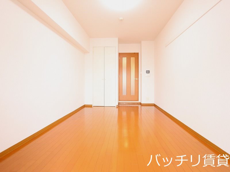 居室・リビング　別号室タイプの為、現状を優先致します。