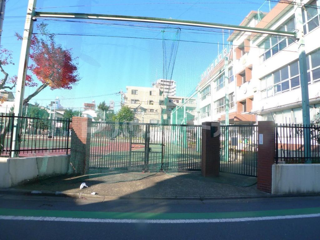 小学校　荒川区立第三瑞光小学校（小学校）まで250m