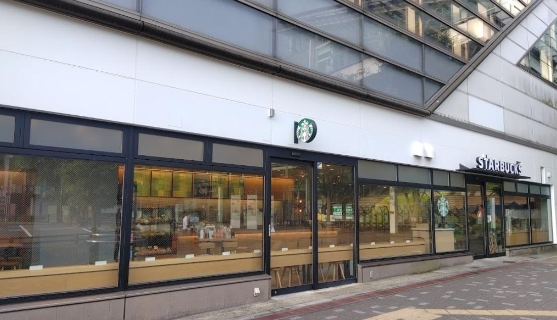 飲食店　スターバックス コーヒー 経堂駅店（飲食店）まで841m