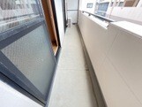 バルコニー　明るさが保たれています