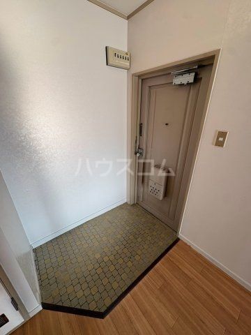 シャンボール関目の玄関写真