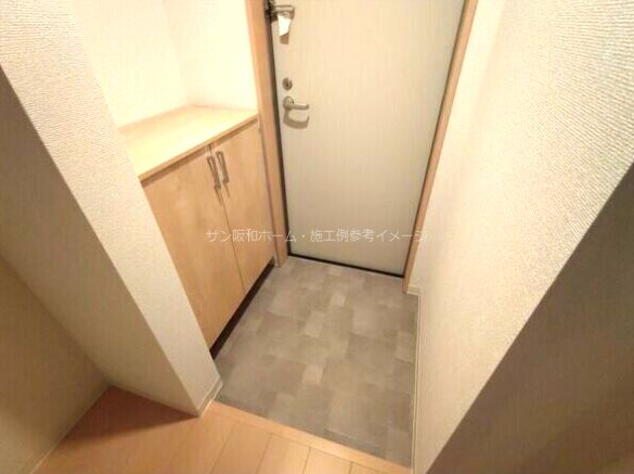 玄関　同メーカー施工例参考イメージ画像