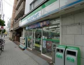 コンビニ　ファミリーマート 大淀南店（コンビニ）まで56m