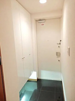 玄関　別タイプ部屋　参考写真です