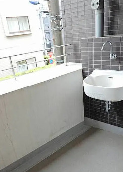 バルコニー　別タイプ部屋　参考写真です