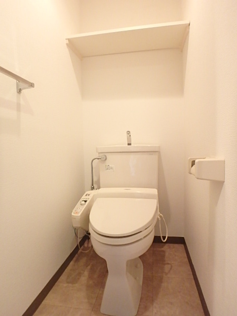 トイレ　コンパクトで使いやすいトイレです