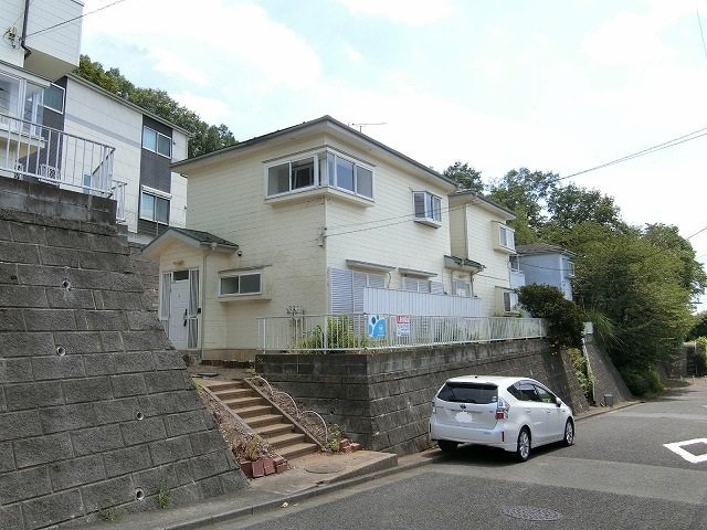 建物外観　ペットOK♪小田急線「新百合ヶ丘」駅にアクセス可能な最寄りバ
