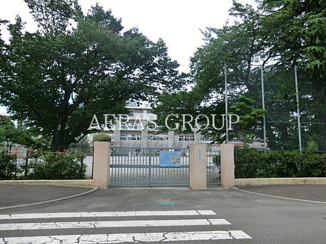 小学校　杉並区立馬橋小学校（小学校）まで624m