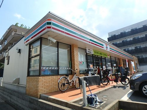 コンビニ　セブンイレブン 板橋志村坂下店（コンビニ）まで117m