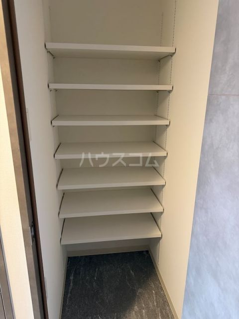 収納
