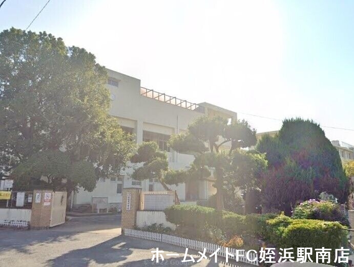 中学校　福岡市立西福岡中学校（中学校）まで898m