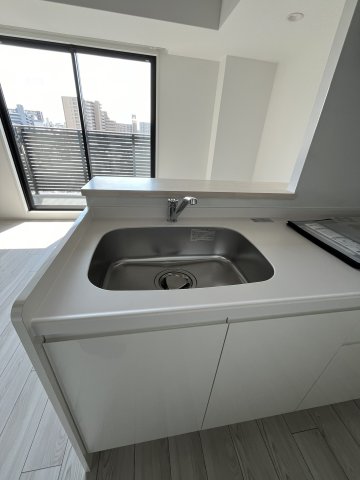 キッチン　(参考)同マンション同間取り他部屋の写真