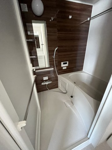 バス・シャワールーム　(参考)同マンション同間取り他部屋の写真
