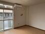 居室・リビング　同タイプの別部屋です。