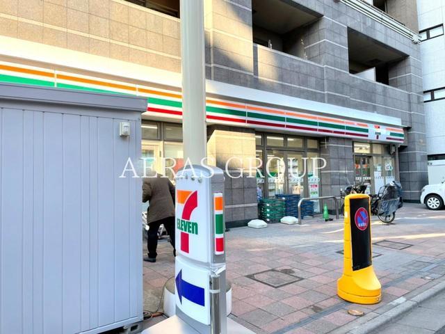 コンビニ　セブンイレブン浦和岸町7丁目店（コンビニ）まで442m