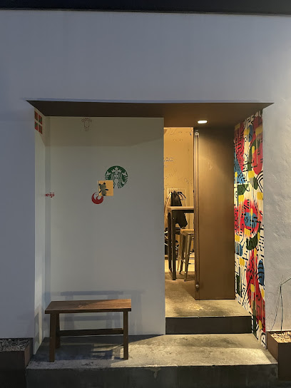 飲食店　BCN groc(バルセロナ グロック)（飲食店）まで16m