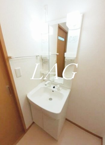 洗面設備　独立洗面台です。