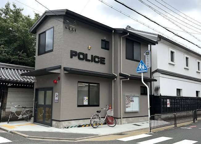 警察署・交番　下京警察署仏光寺交番（警察署・交番）まで323m
