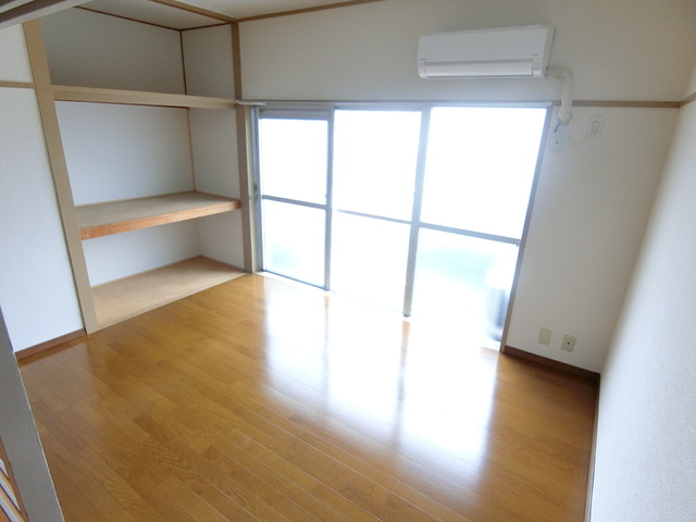 その他部屋・スペース　【洋室６帖】