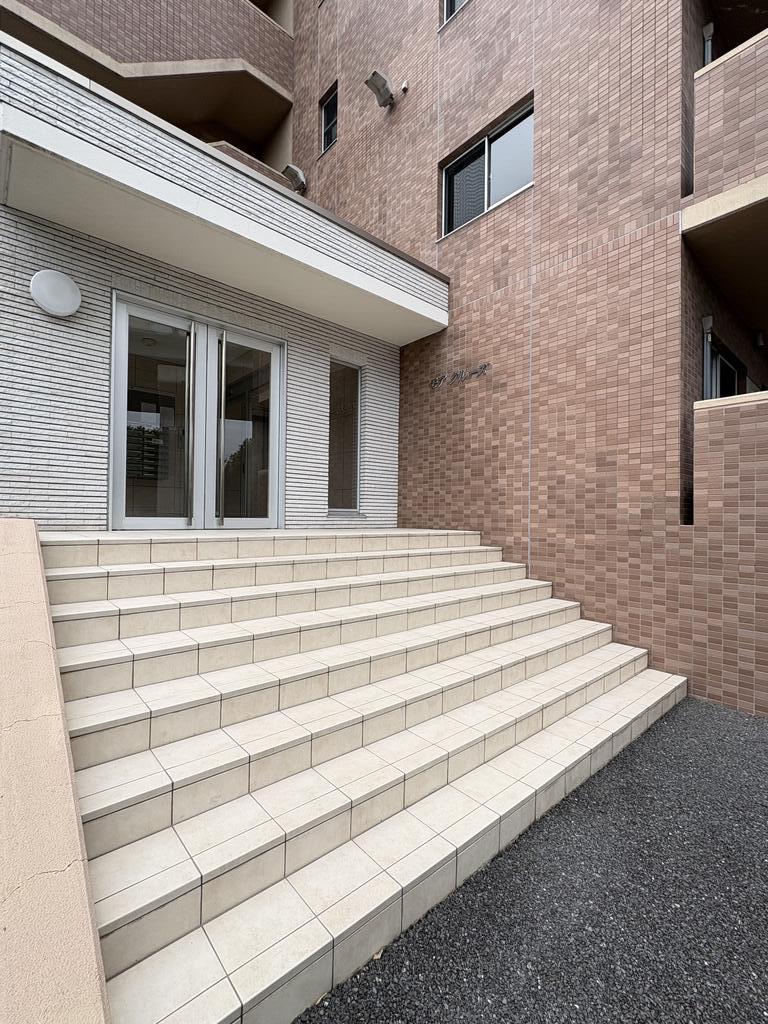 エントランス　◆こちらの物件のお問合わせは、蕪木不動産へお問合せ下さい◆