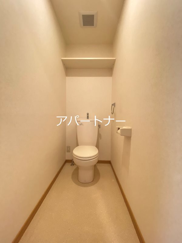 トイレ　※写真は同間取りの別部屋です。