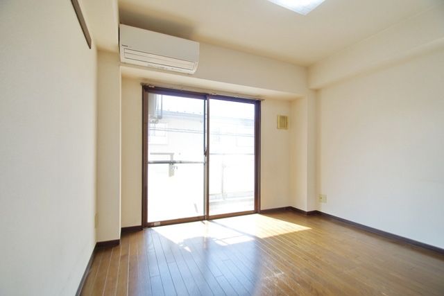 居室・リビング　★お部屋探しはタウンハウジング稲田堤店まで★