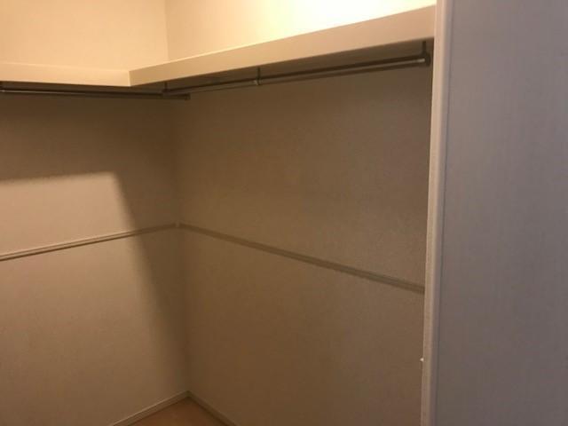 収納　ウォークインクローゼット