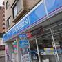コンビニ　ローソン札幌南10条店（コンビニ）まで92m