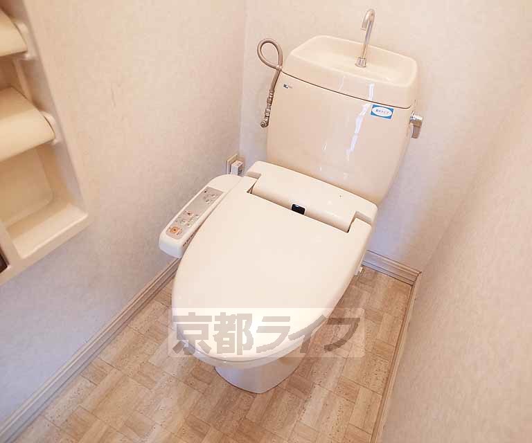 トイレ　落ち着きのあるトイレですね