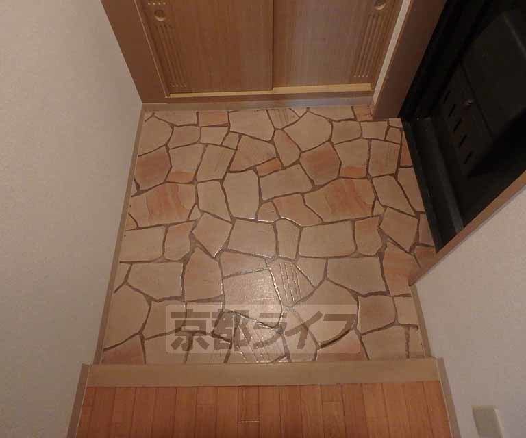玄関　玄関ホールです