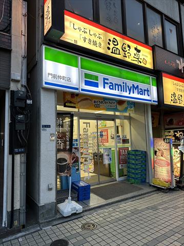 コンビニ　ファミリーマート門前仲町店（コンビニ）まで129m