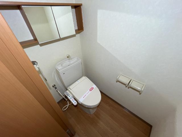 トイレ　シャワー付トイレ