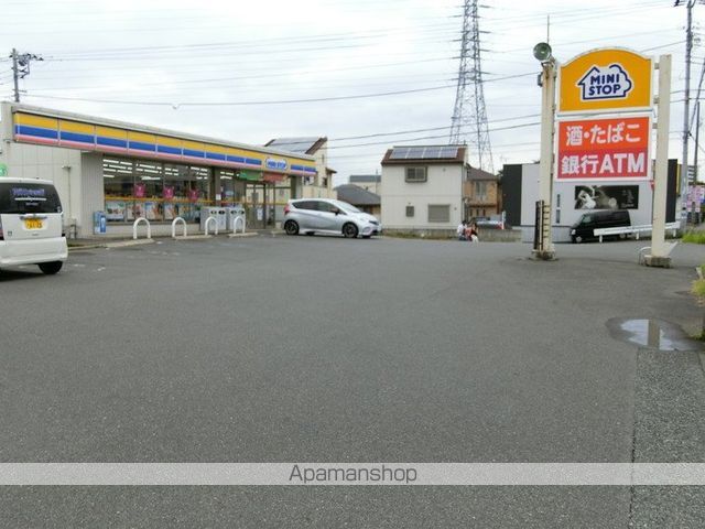 コンビニ　ミニストップ（コンビニ）まで429m
