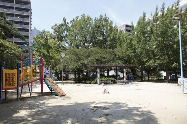 公園　江戸堀公園（公園）まで575m