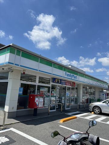 コンビニ　ファミリーマート瑞江一丁目店（コンビニ）まで98m
