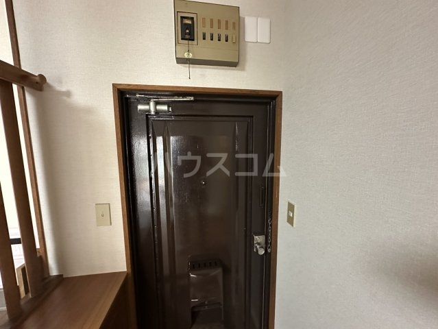 カトレヤハイツの玄関写真