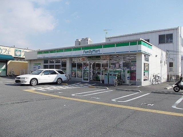 その他　ファミリーマート高津橋店まで350m