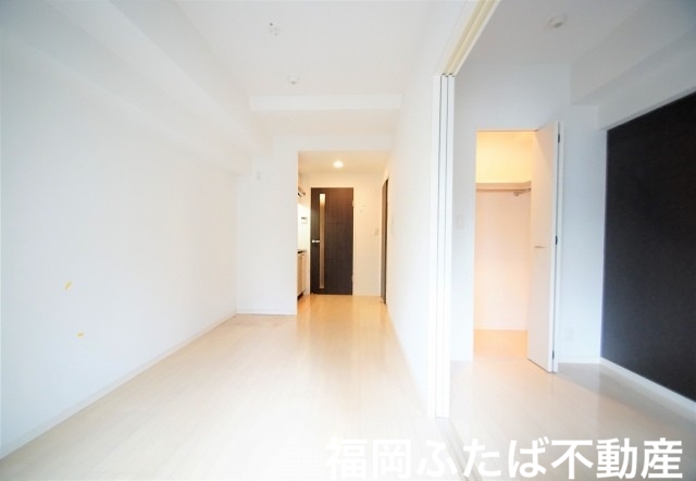 1LDK Mansion in Chuo-ku, Fukuoka, Fukuoka