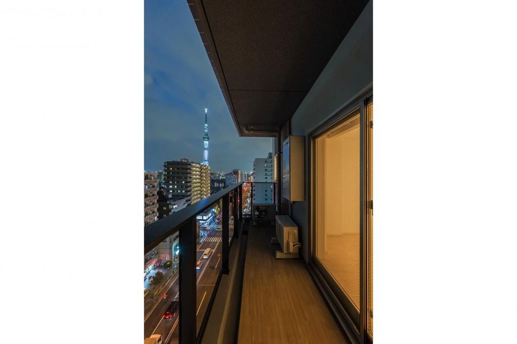 バルコニー　未完成のため、シリーズマンションの参考写真です。