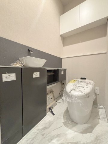 トイレ　1階・2階とトイレがあります