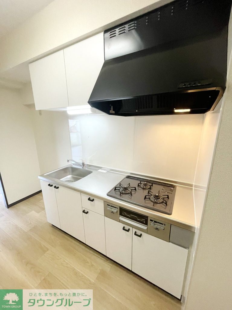 キッチン　同物件別部屋写真