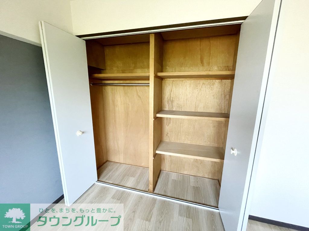 収納　同物件別部屋写真
