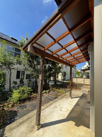 その他　屋根付きのお庭
