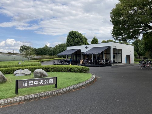 飲食店　ゼブラコーヒーアンドクロワッサン　稲城中央公園店（飲食店）まで1089m