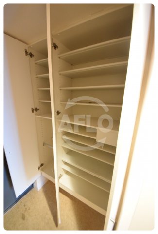 収納　エルセレーノ上本町レジデンス　シューズボックス