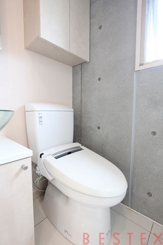 トイレ　※同建物内・別タイプの参考写真です。