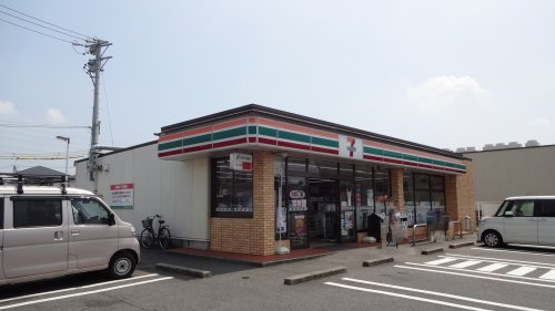 コンビニ　セブンイレブン 岡崎中島町店（コンビニ）まで532m