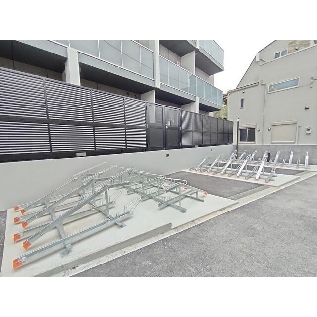 駐車場　駐輪場
